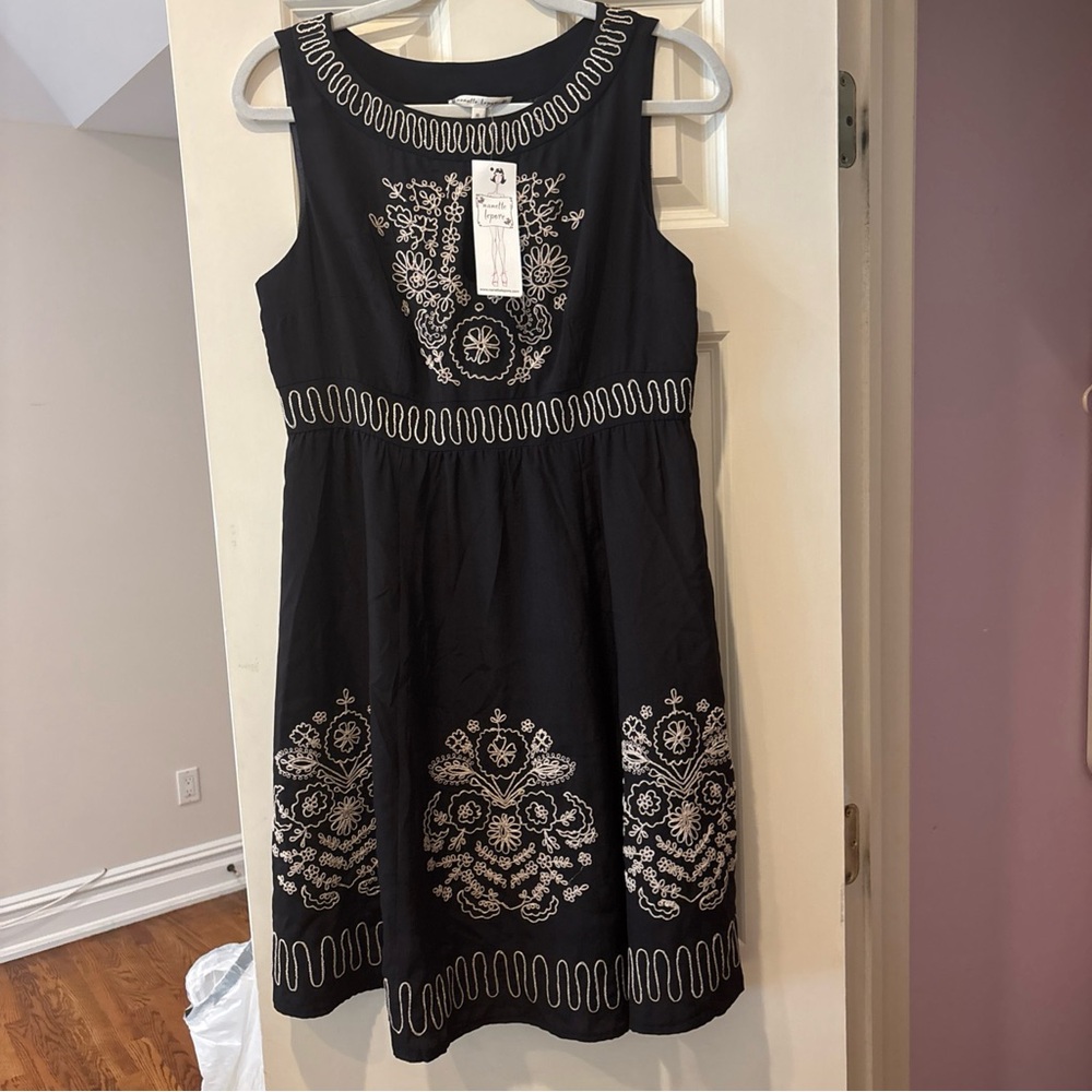 Nanette Lapore NWT Elegant Black Embroidered dress